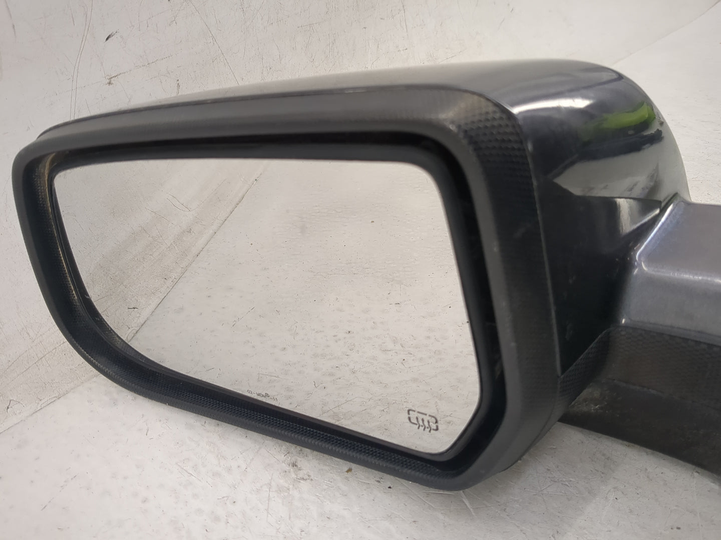 2010-2011 Chevrolet Equinox Driver Side View Mirror - Left Door Mirror OEM Used - Oemusedautoparts1.com