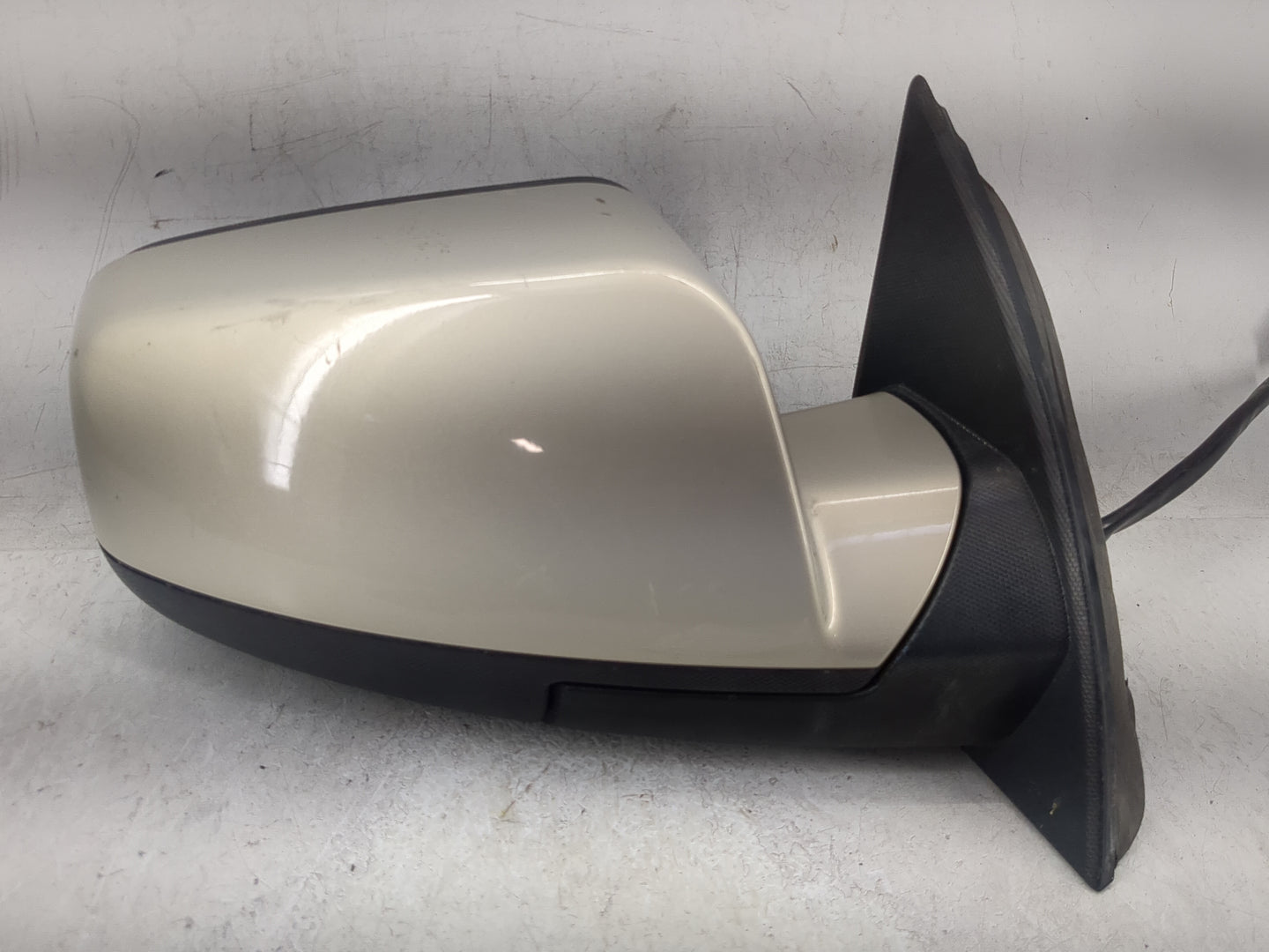 2010-2011 Chevrolet Equinox Passenger Side View Mirror - Right Door Mirror OEM Used - Oemusedautoparts1.com