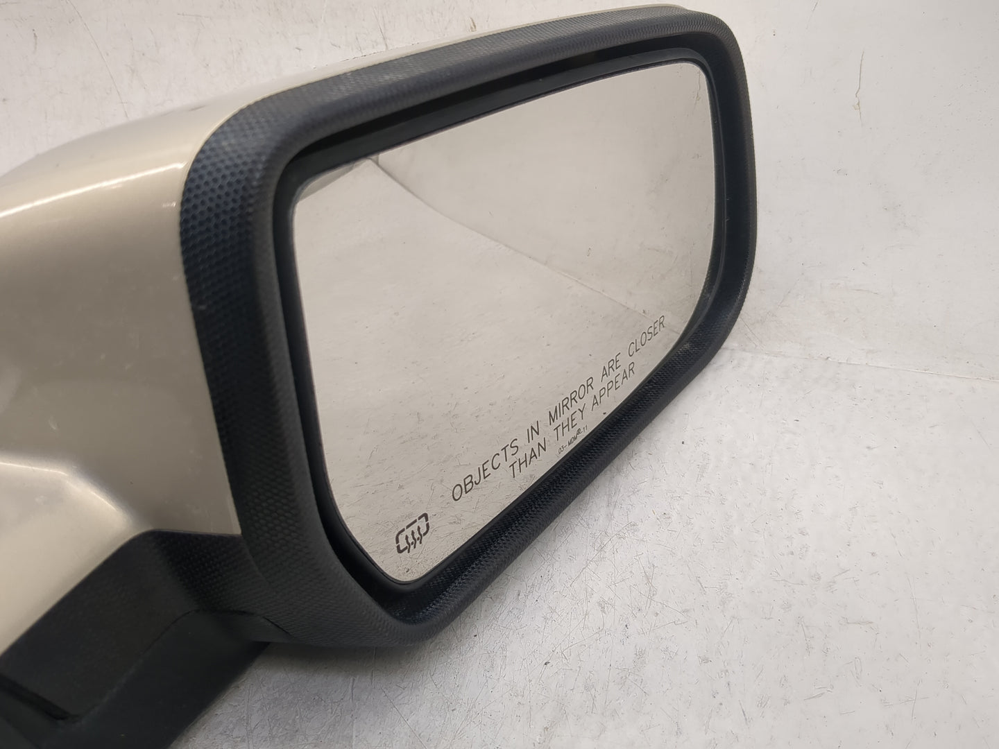 2010-2011 Chevrolet Equinox Passenger Side View Mirror - Right Door Mirror OEM Used - Oemusedautoparts1.com
