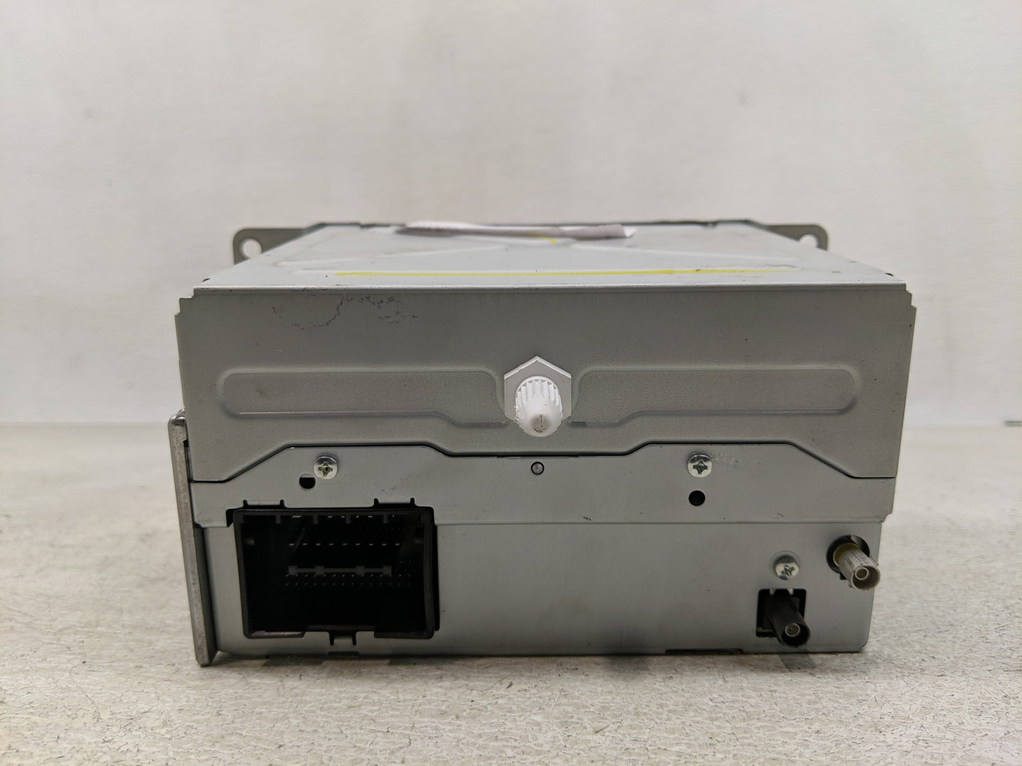 2011-2012 Chevrolet Equinox Radio AM FM Cd Player Receiver Replacement P/N:20983517 Fits Fits 2010 2011 2012 OEM Used Auto P
