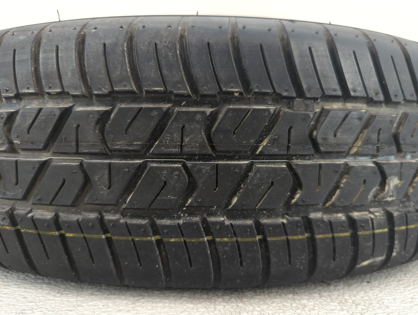 2011 Chevrolet Equinox Spare Donut Tire Wheel Rim Oem - Oemusedautoparts1.com