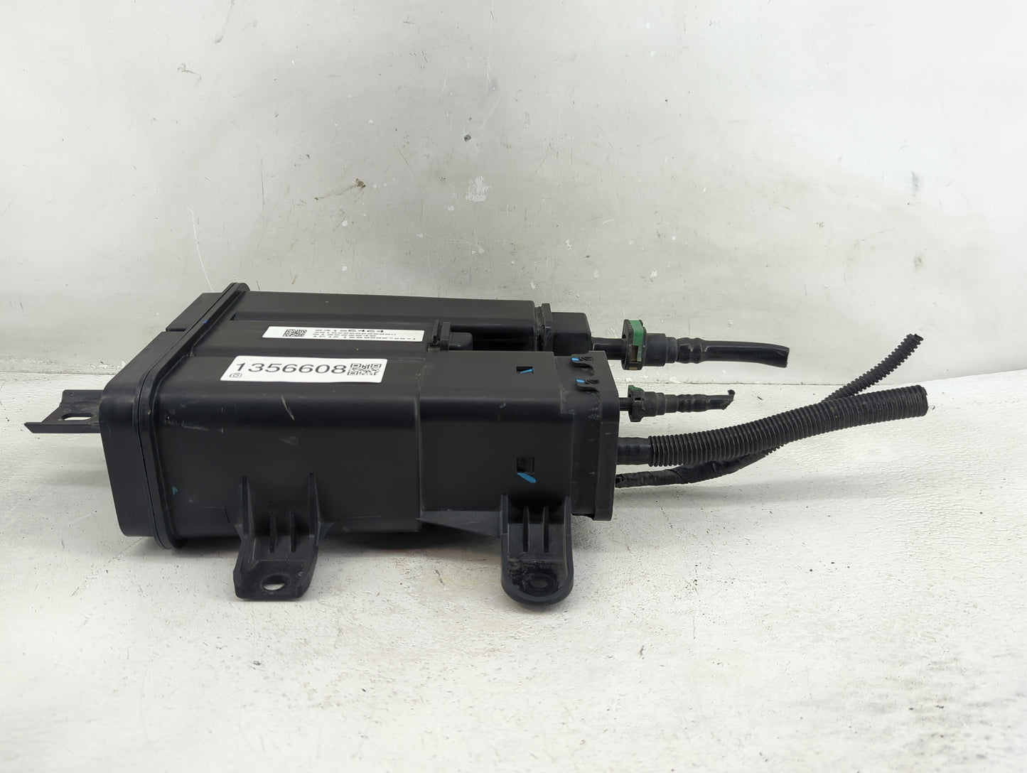 2011 Chevrolet Equinox Fuel Vapor Charcoal Canister 1356608 - Oemusedautoparts1.com