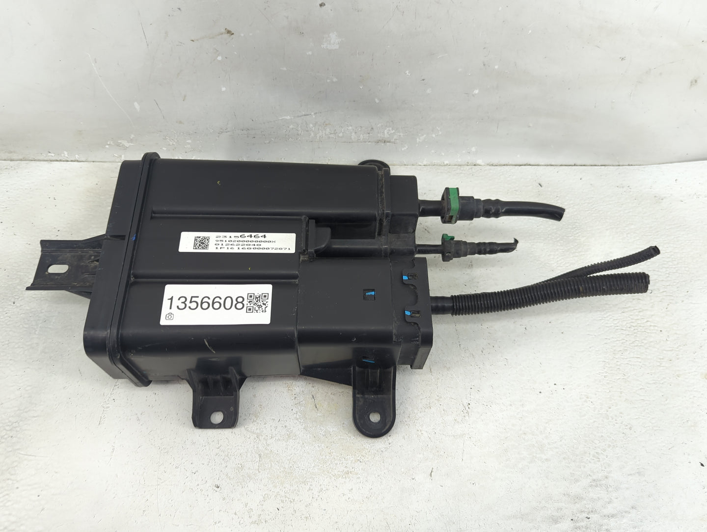 2011 Chevrolet Equinox Fuel Vapor Charcoal Canister - Oemusedautoparts1.com
