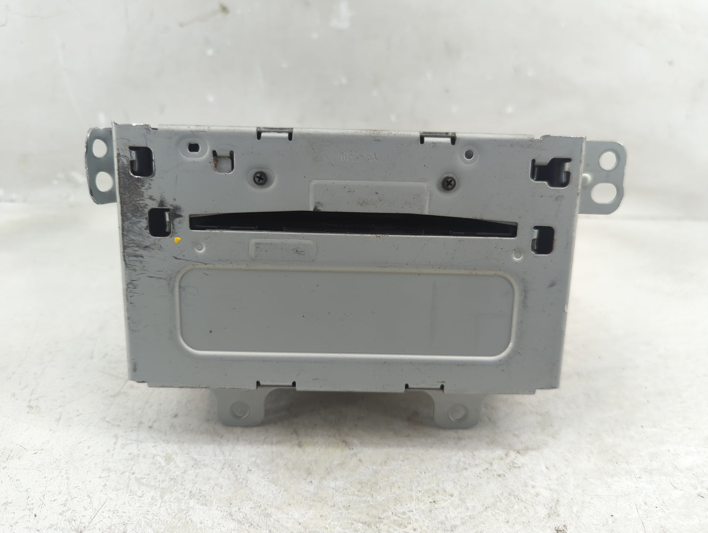 2011-2012 Chevrolet Equinox Radio AM FM Cd Player Receiver Replacement P/N:20983517 Fits Fits 2010 2011 2012 OEM Used Auto P
