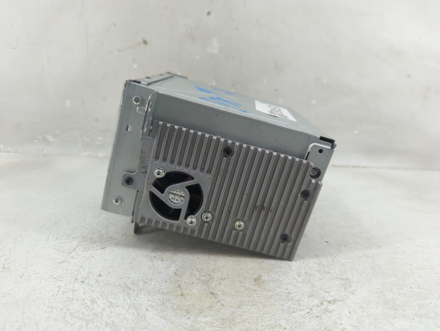 2011-2012 Chevrolet Equinox Radio AM FM Cd Player Receiver Replacement P/N:20983517 Fits Fits 2010 2011 2012 OEM Used Auto P