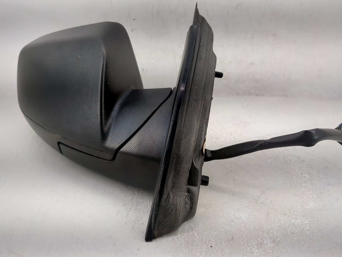2010-2011 Chevrolet Equinox Passenger Side View Mirror - Right Door Mirror OEM Used - Oemusedautoparts1.com