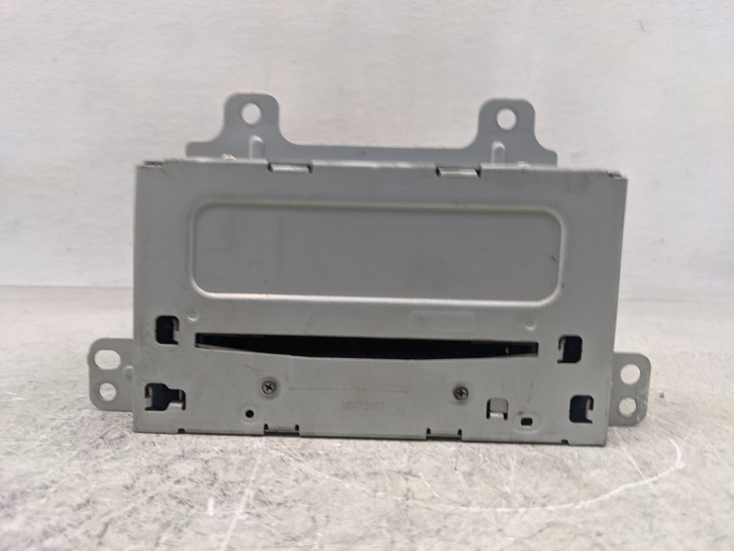 2011-2012 Chevrolet Equinox Radio AM FM Cd Player Receiver Replacement P/N:20983517 Fits Fits 2010 2011 2012 OEM Used Auto P