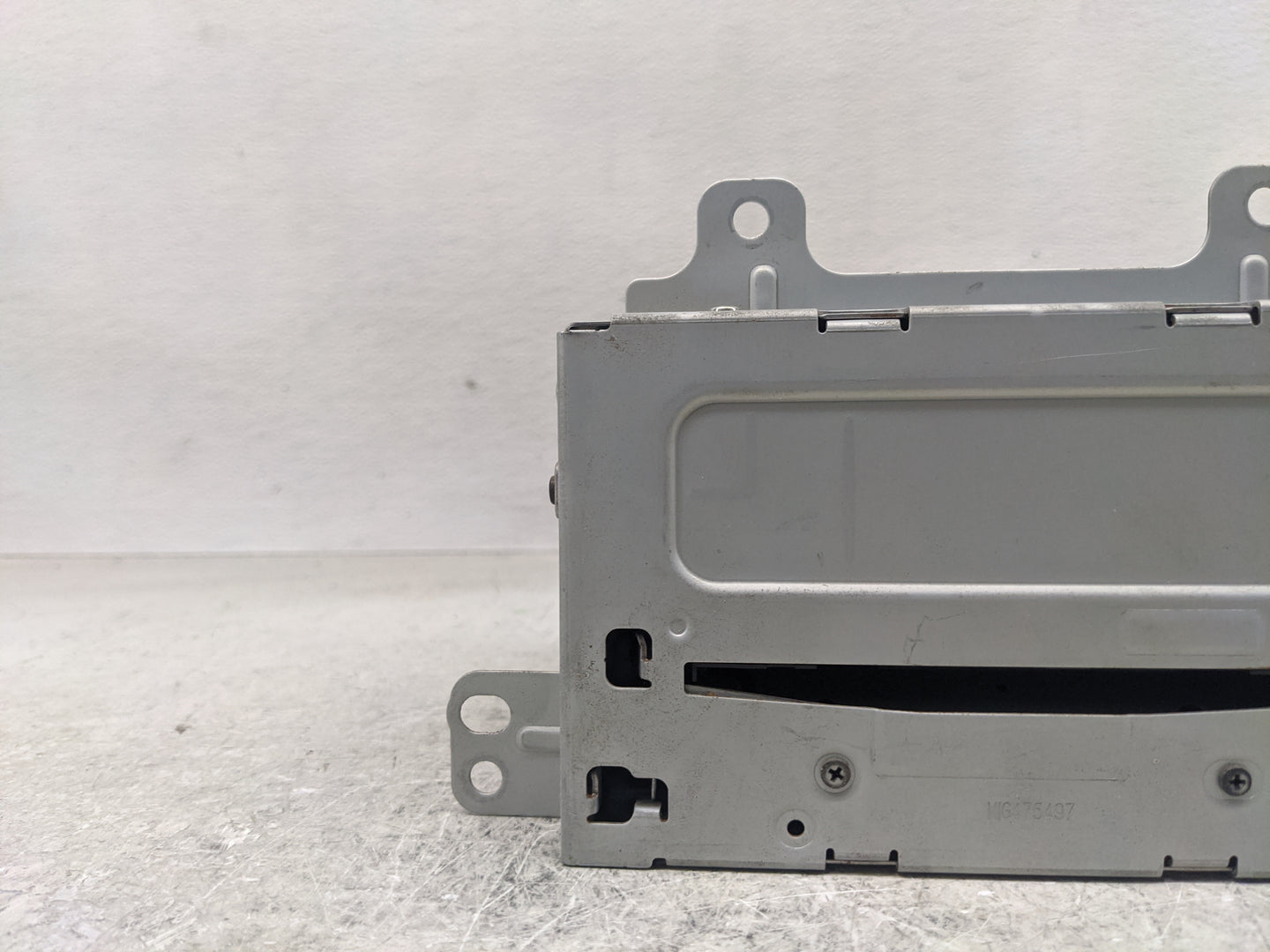 2011-2012 Chevrolet Equinox Radio AM FM Cd Player Receiver Replacement P/N:20983517 Fits Fits 2010 2011 2012 OEM Used Auto P