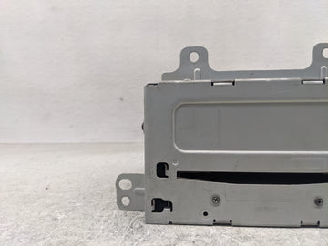 2011-2012 Chevrolet Equinox Radio AM FM Cd Player Receiver Replacement P/N:20983517 Fits Fits 2010 2011 2012 OEM Used Auto Parts
