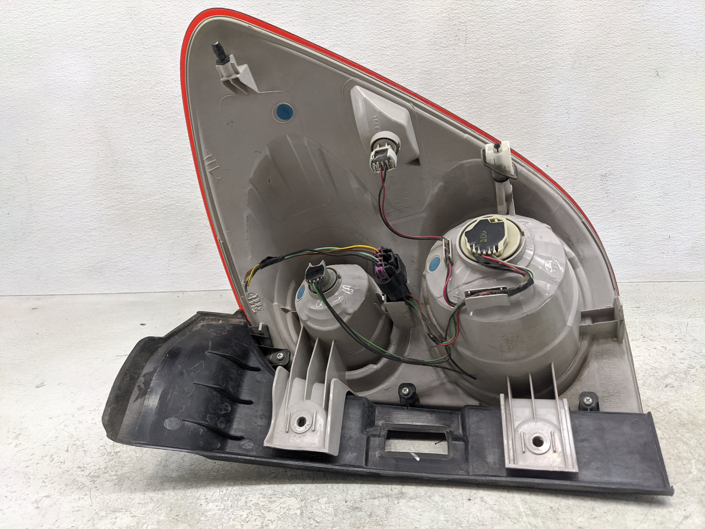 2010-2015 Chevrolet Equinox Tail Light Assembly Driver Left OEM Fits Fits 2010 2011 2012 2013 2014 2015 OEM Used Auto Parts 