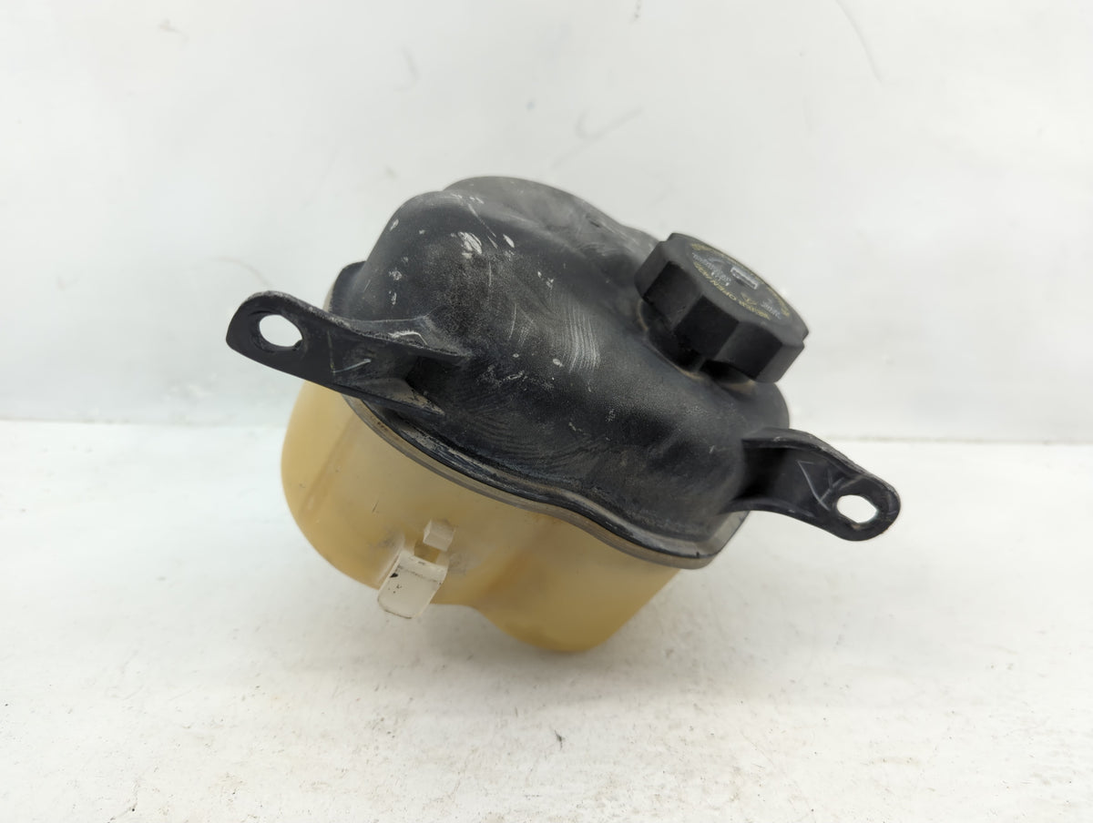 2010 Chevrolet Equinox Radiator Coolant Overflow Expansion Tank Bottle 1369111 - Oemusedautoparts1.com