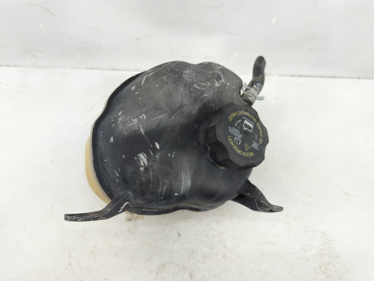 2010 Chevrolet Equinox Radiator Coolant Overflow Expansion Tank Bottle 1369111 - Oemusedautoparts1.com