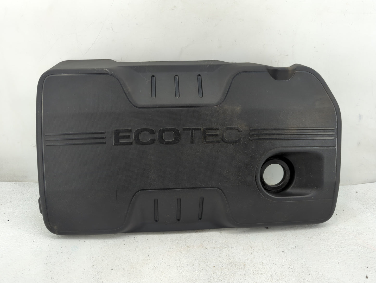 2011 Chevrolet Equinox Engine Cover - Oemusedautoparts1.com