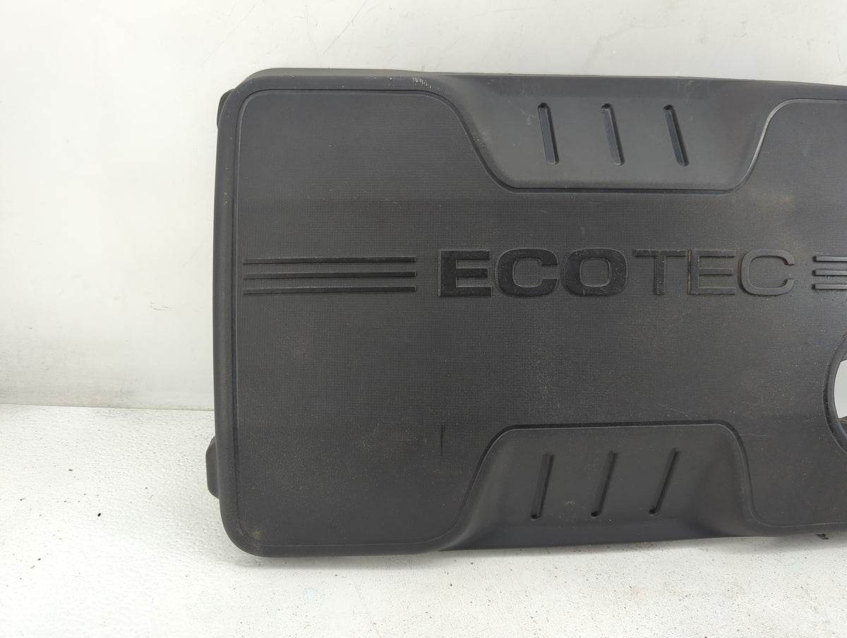 2011 Chevrolet Equinox Engine Cover 1369276 - Oemusedautoparts1.com