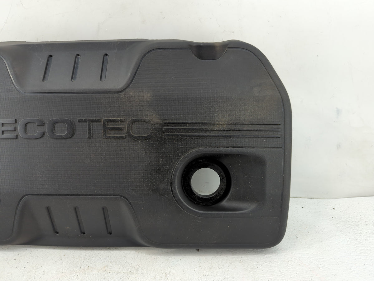 2011 Chevrolet Equinox Engine Cover 1369276 - Oemusedautoparts1.com
