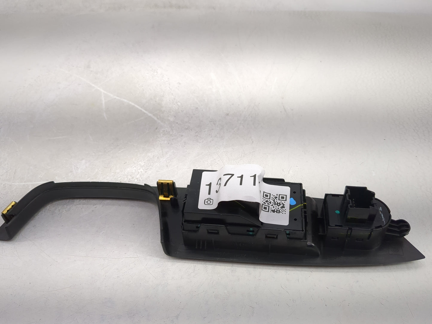 2010-2017 Chevrolet Equinox Master Power Window Switch Replacement Driver Side Left P/N:25946838 Fits OEM Used Auto Parts - 