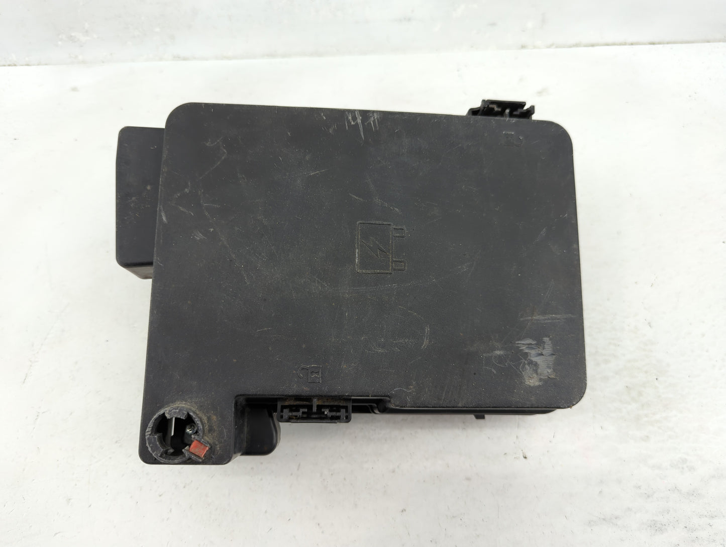 2011 Chevrolet Equinox Fusebox Fuse Box Panel Relay Module P/N:20899629 02 Fits OEM Used Auto Parts - Oemusedautoparts1.com