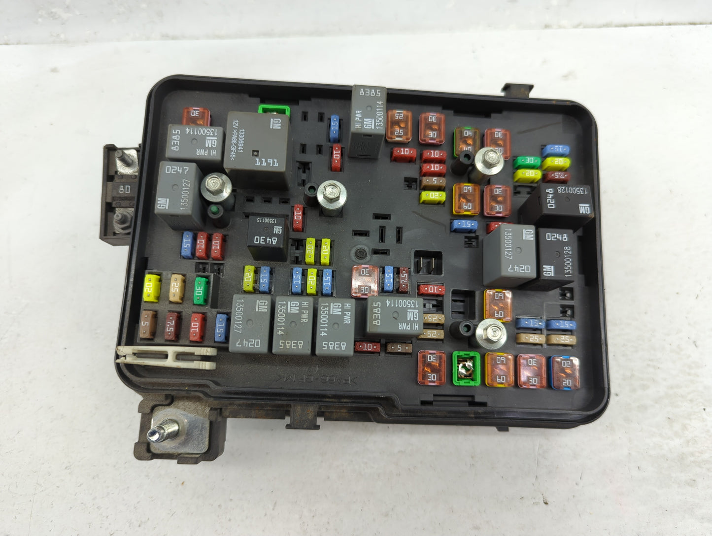 2011 Chevrolet Equinox Fusebox Fuse Box Panel Relay Module P/N:20899629 02 Fits OEM Used Auto Parts - Oemusedautoparts1.com