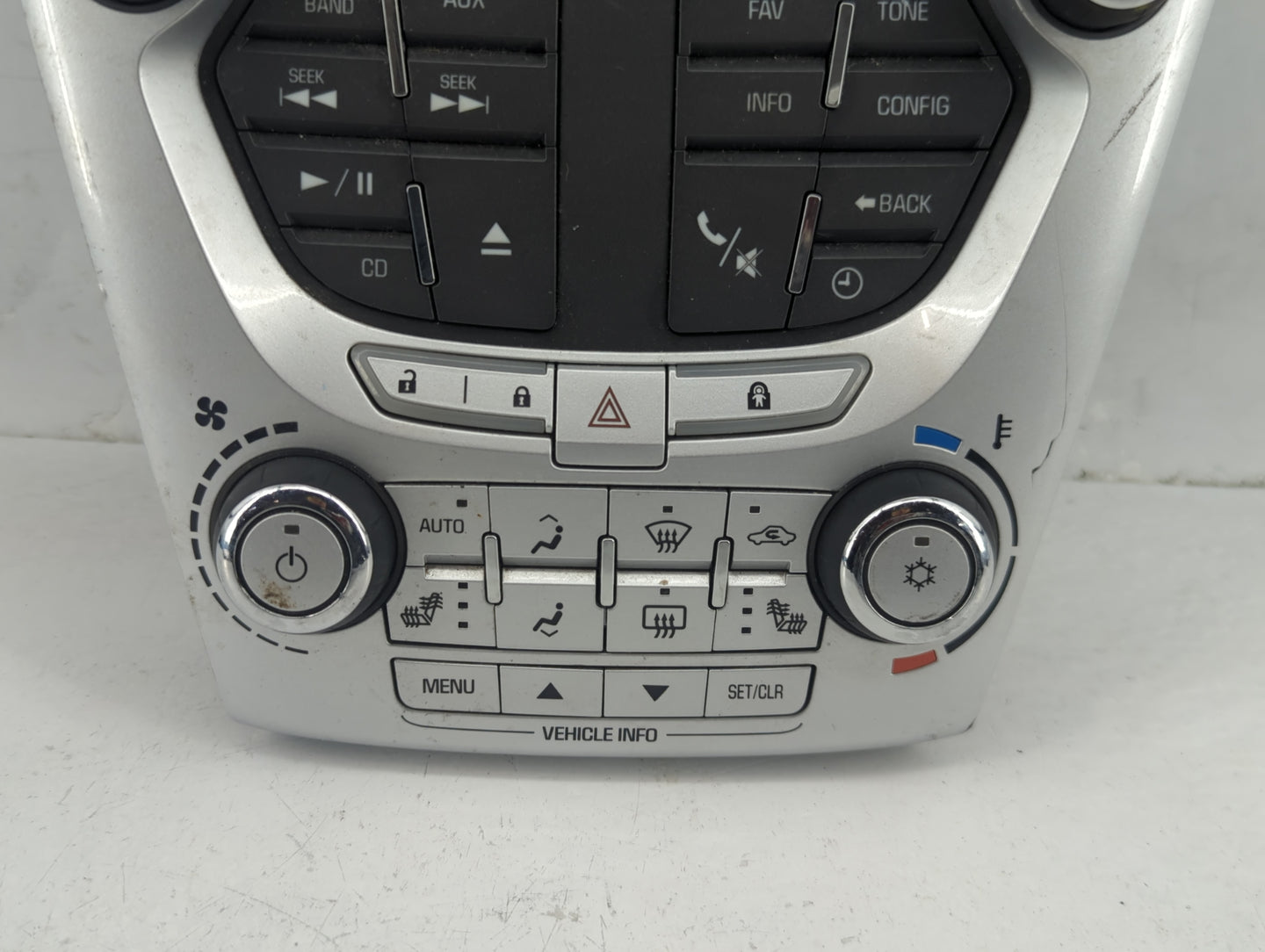 2011-2011 Chevrolet Equinox Radio Control Panel - Oemusedautoparts1.com