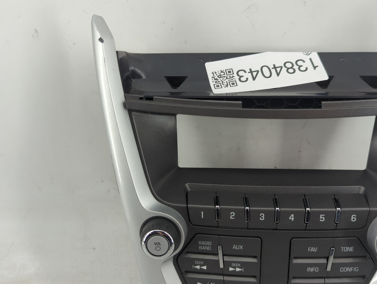 2010-2011 Chevrolet Equinox Radio Control Panel - Oemusedautoparts1.com