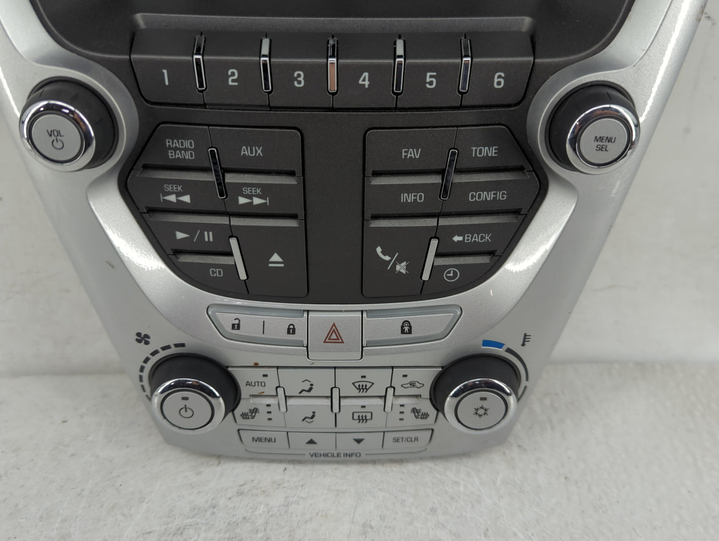 2010-2011 Chevrolet Equinox Radio Control Panel - Oemusedautoparts1.com