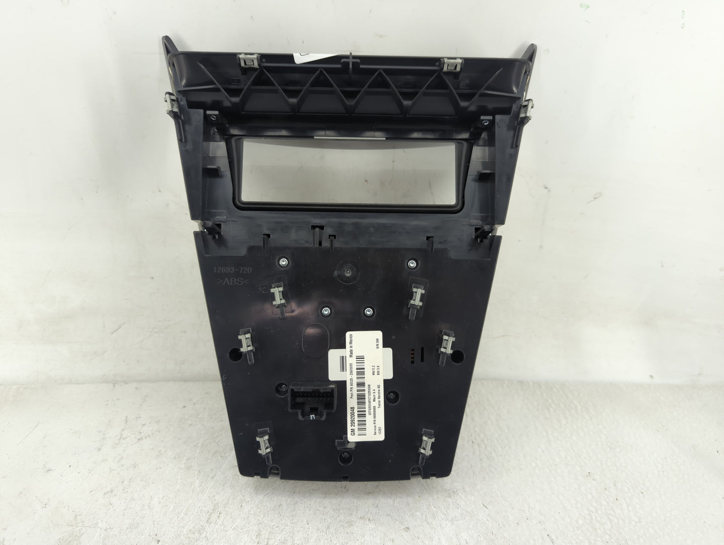 2010-2011 Chevrolet Equinox Radio Control Panel - Oemusedautoparts1.com
