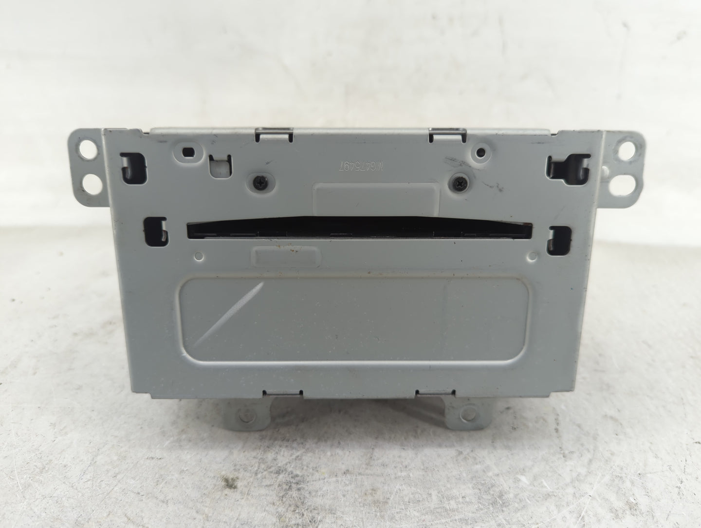 2011-2012 Chevrolet Equinox Radio AM FM Cd Player Receiver Replacement P/N:20983517 Fits Fits 2010 2011 2012 OEM Used Auto P