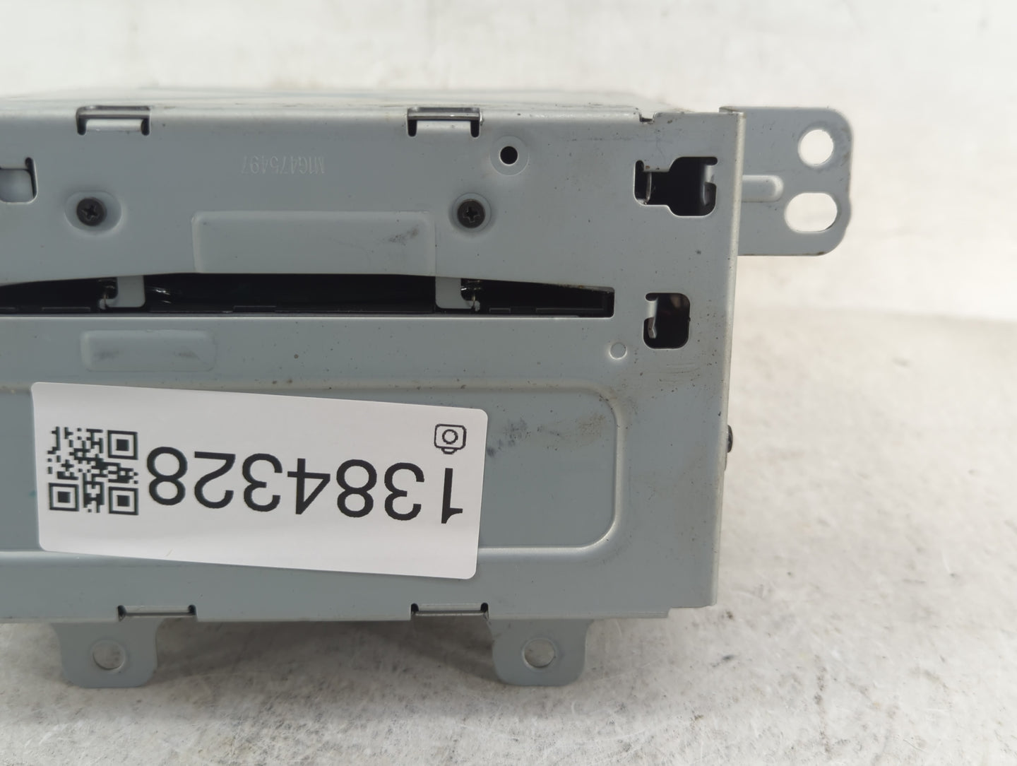 2011-2012 Chevrolet Equinox Radio AM FM Cd Player Receiver Replacement P/N:20983517 Fits Fits 2010 2011 2012 OEM Used Auto P
