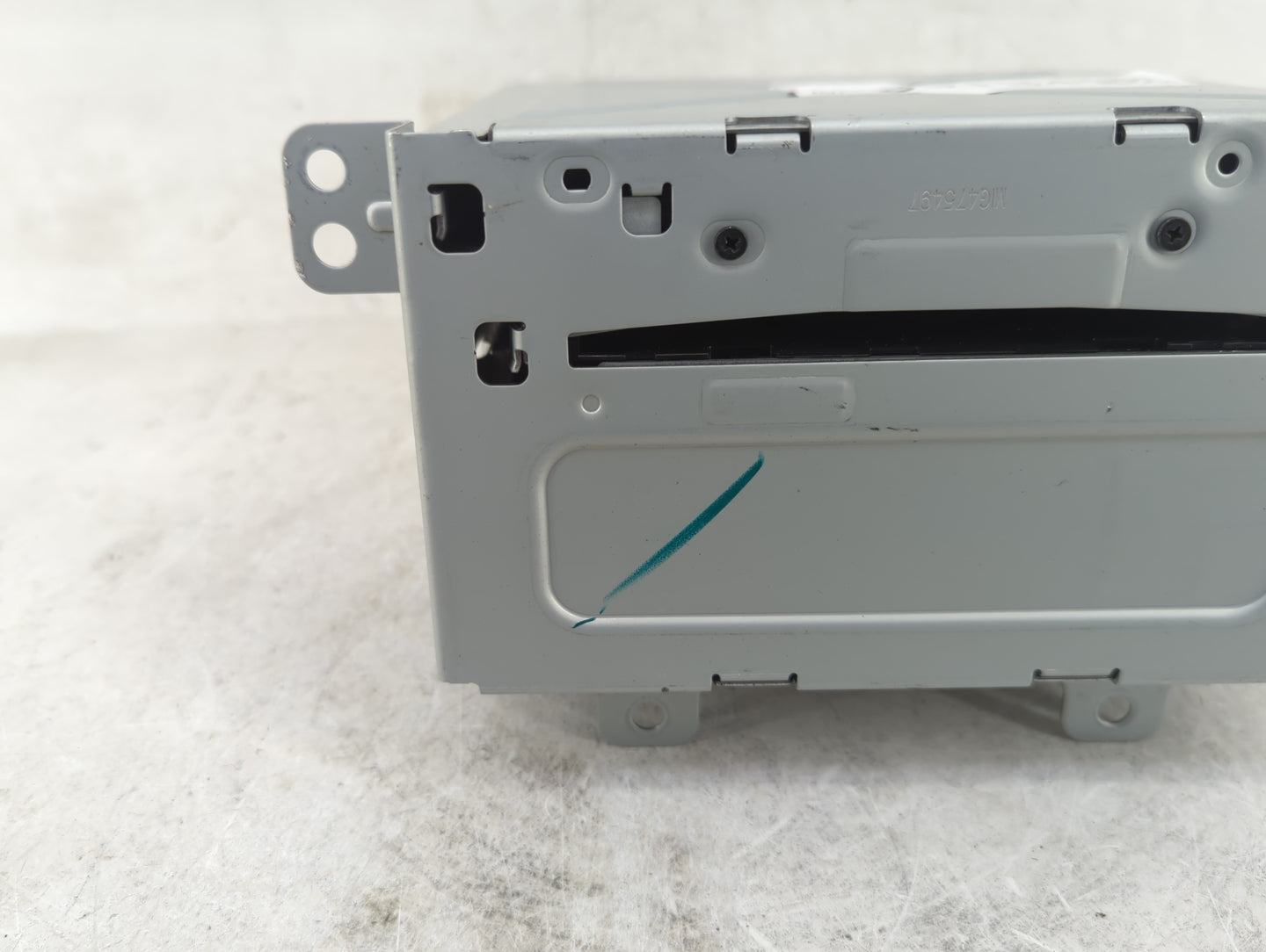 2011-2012 Chevrolet Equinox Radio AM FM Cd Player Receiver Replacement P/N:20983517 Fits Fits 2010 2011 2012 OEM Used Auto P