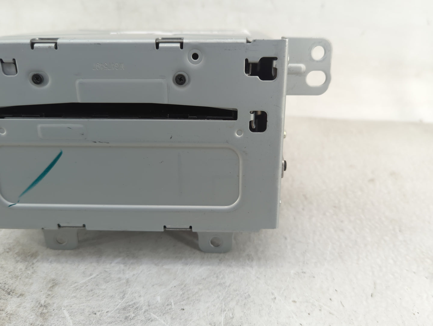 2011-2012 Chevrolet Equinox Radio AM FM Cd Player Receiver Replacement P/N:20983517 Fits Fits 2010 2011 2012 OEM Used Auto P
