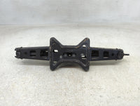 2011 Chevrolet Equinox Spare Scissor Car Jack 1390139 - Oemusedautoparts1.com