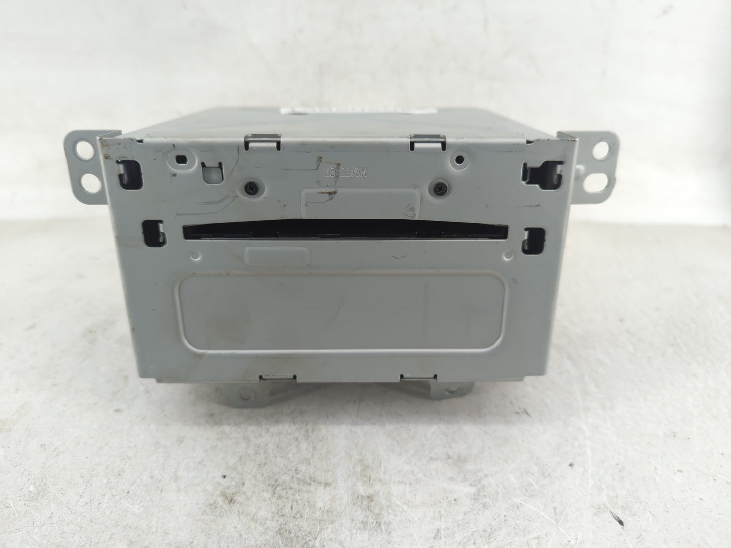 2011-2012 Chevrolet Equinox Radio AM FM Cd Player Receiver Replacement P/N:20983517 Fits Fits 2010 2011 2012 OEM Used Auto P