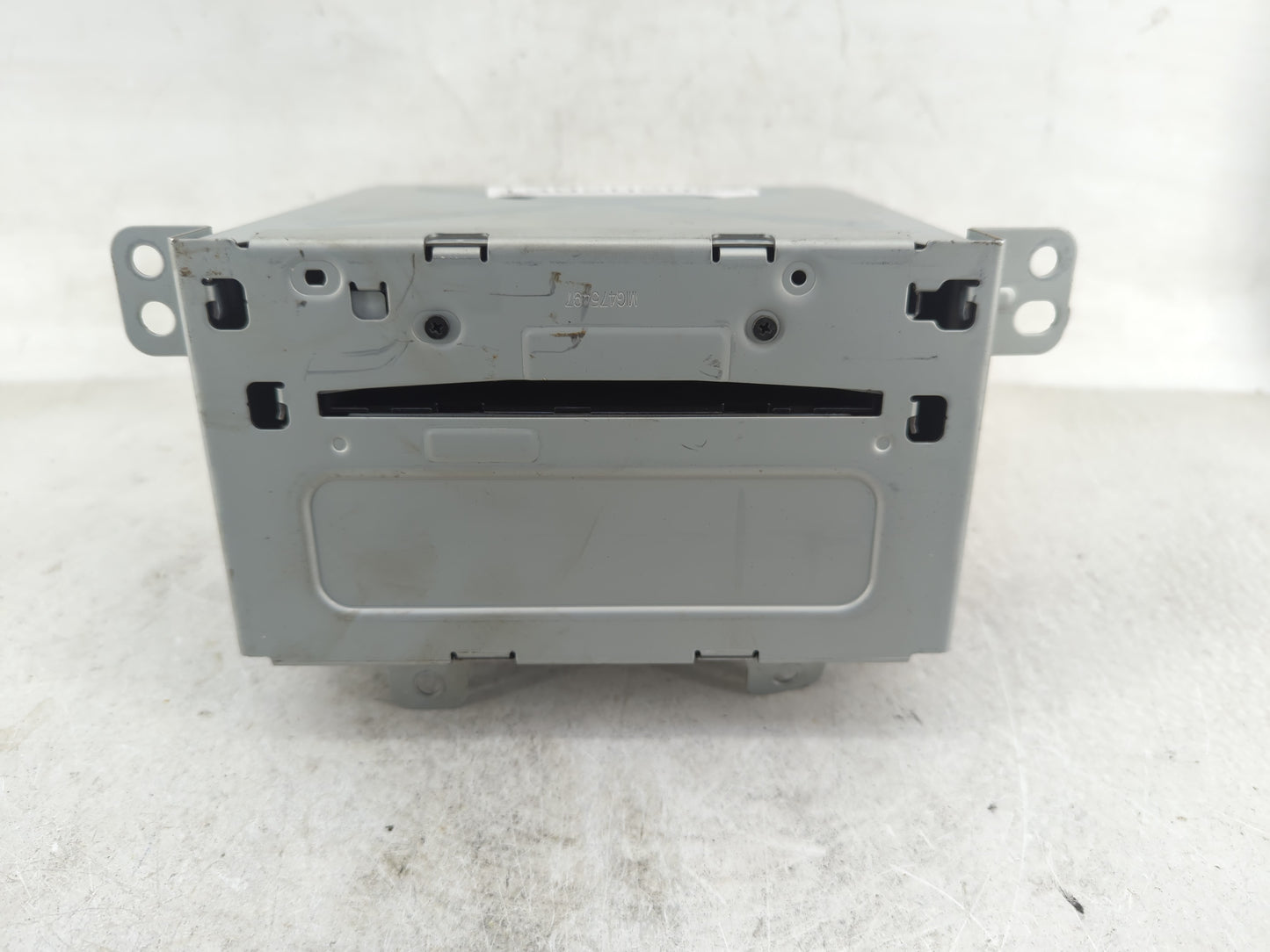 2011-2012 Chevrolet Equinox Radio AM FM Cd Player Receiver Replacement P/N:20983517 Fits Fits 2010 2011 2012 OEM Used Auto P