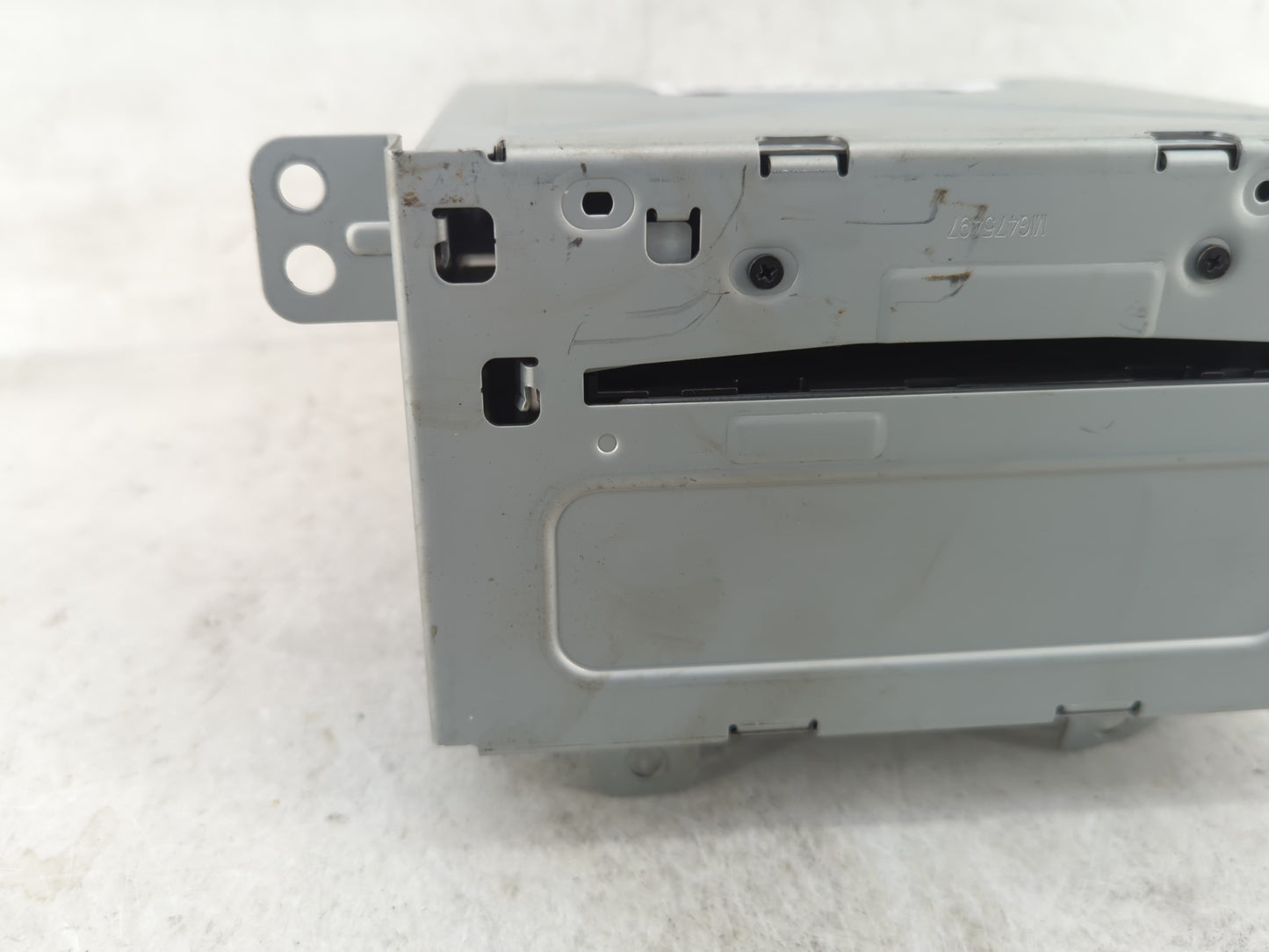 2011-2012 Chevrolet Equinox Radio AM FM Cd Player Receiver Replacement P/N:20983517 Fits Fits 2010 2011 2012 OEM Used Auto P