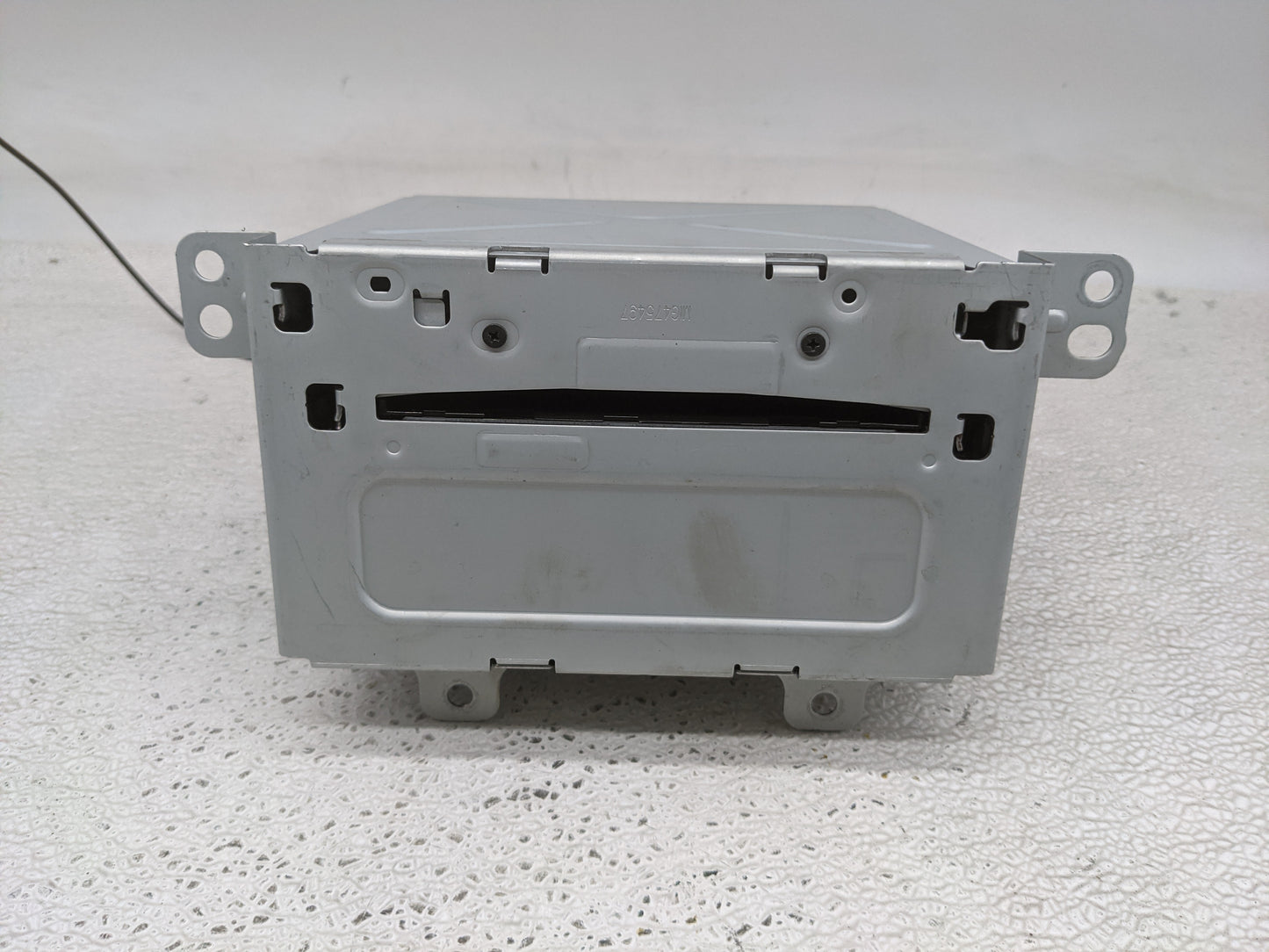2011 Chevrolet Equinox Radio AM FM Cd Player Receiver Replacement P/N:20983517 Fits Fits 2010 OEM Used Auto Parts - Oemuseda