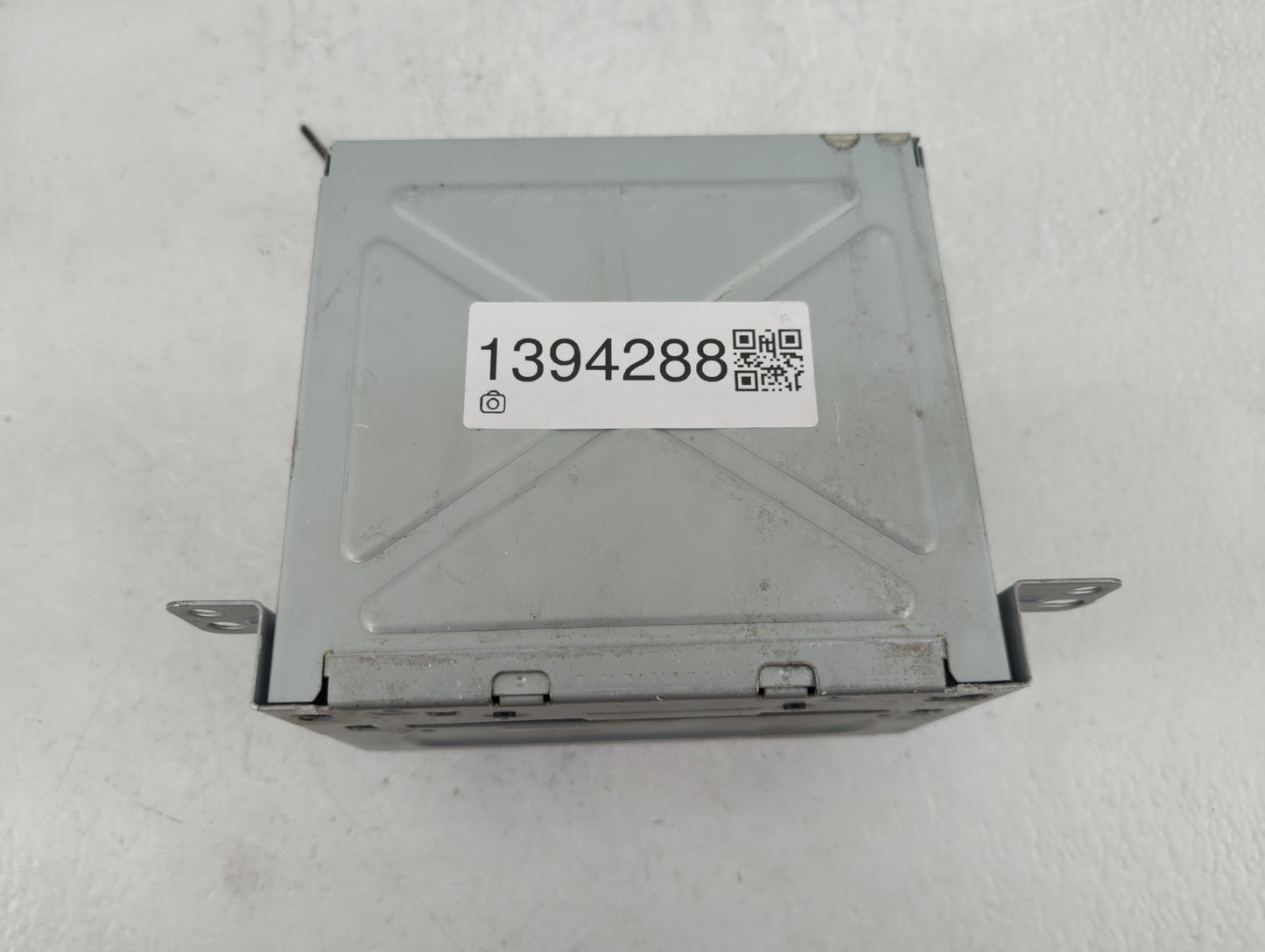 2011 Chevrolet Equinox Radio AM FM Cd Player Receiver Replacement P/N:20983517 Fits Fits 2010 OEM Used Auto Parts - Oemuseda