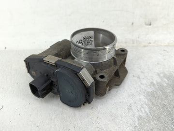 2010-2011 Chevrolet Equinox Throttle Body P/N:12616668 Fits Fits 2007 2008 2009 2010 2011 2012 OEM Used Auto Parts - Oemused