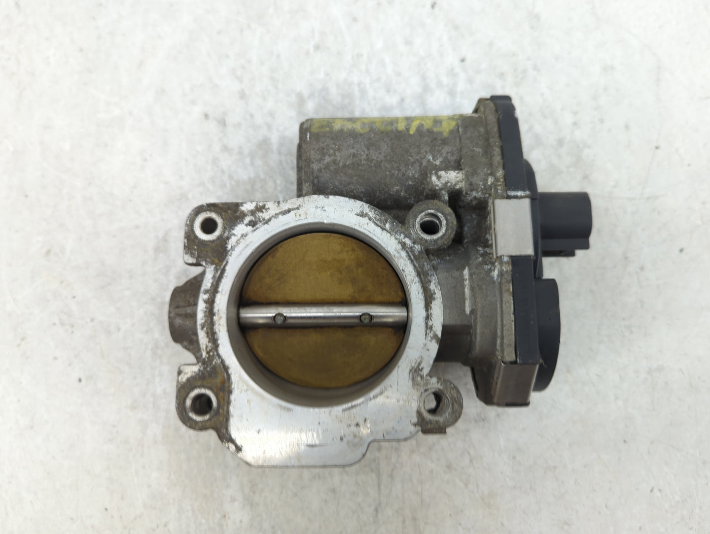 2010-2011 Chevrolet Equinox Throttle Body P/N:12616668 Fits Fits 2007 2008 2009 2010 2011 2012 OEM Used Auto Parts - Oemused