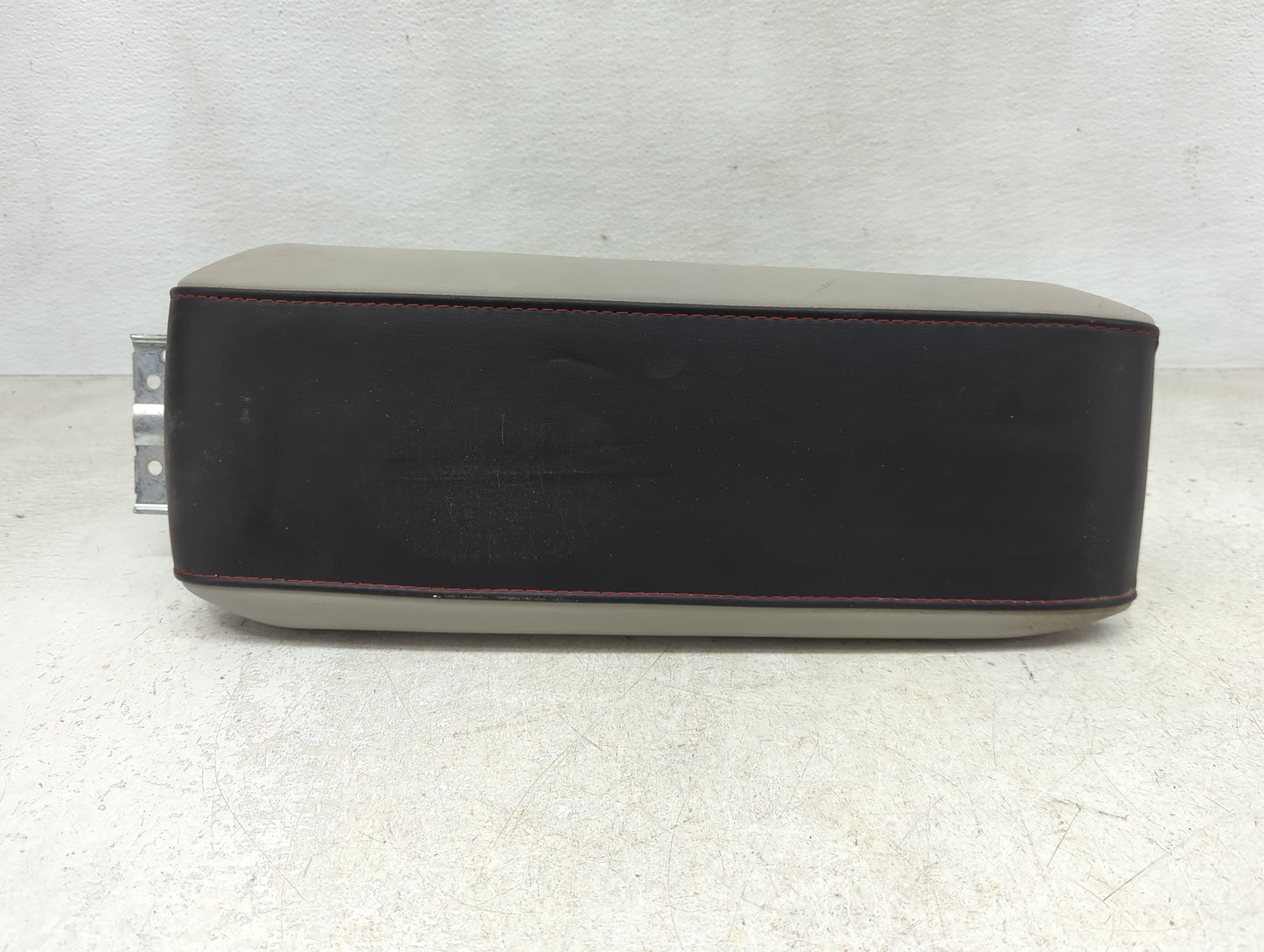 2011 Chevrolet Equinox Center Console Armrest Cover Lid Fits OEM Used Auto Parts - Oemusedautoparts1.com