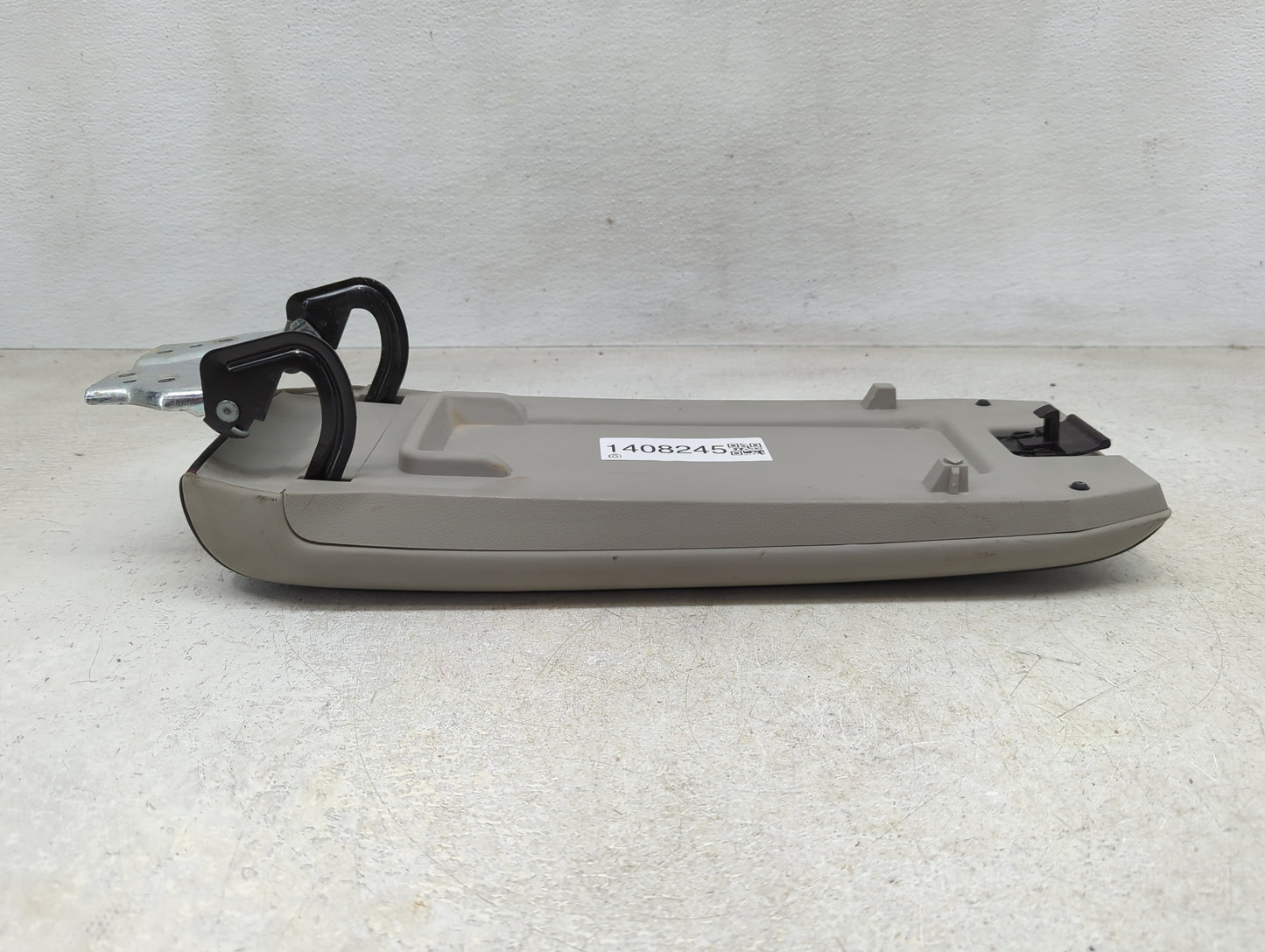 2011 Chevrolet Equinox Center Console Armrest Cover Lid Fits OEM Used Auto Parts - Oemusedautoparts1.com