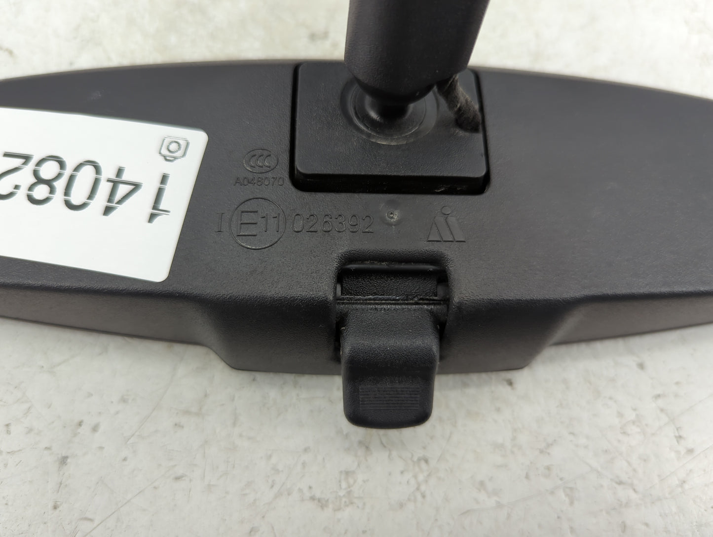 2010-2017 Chevrolet Equinox Interior Rear View Mirror Replacement OEM P/N:E11026392 Fits OEM Used Auto Parts - Oemusedautopa