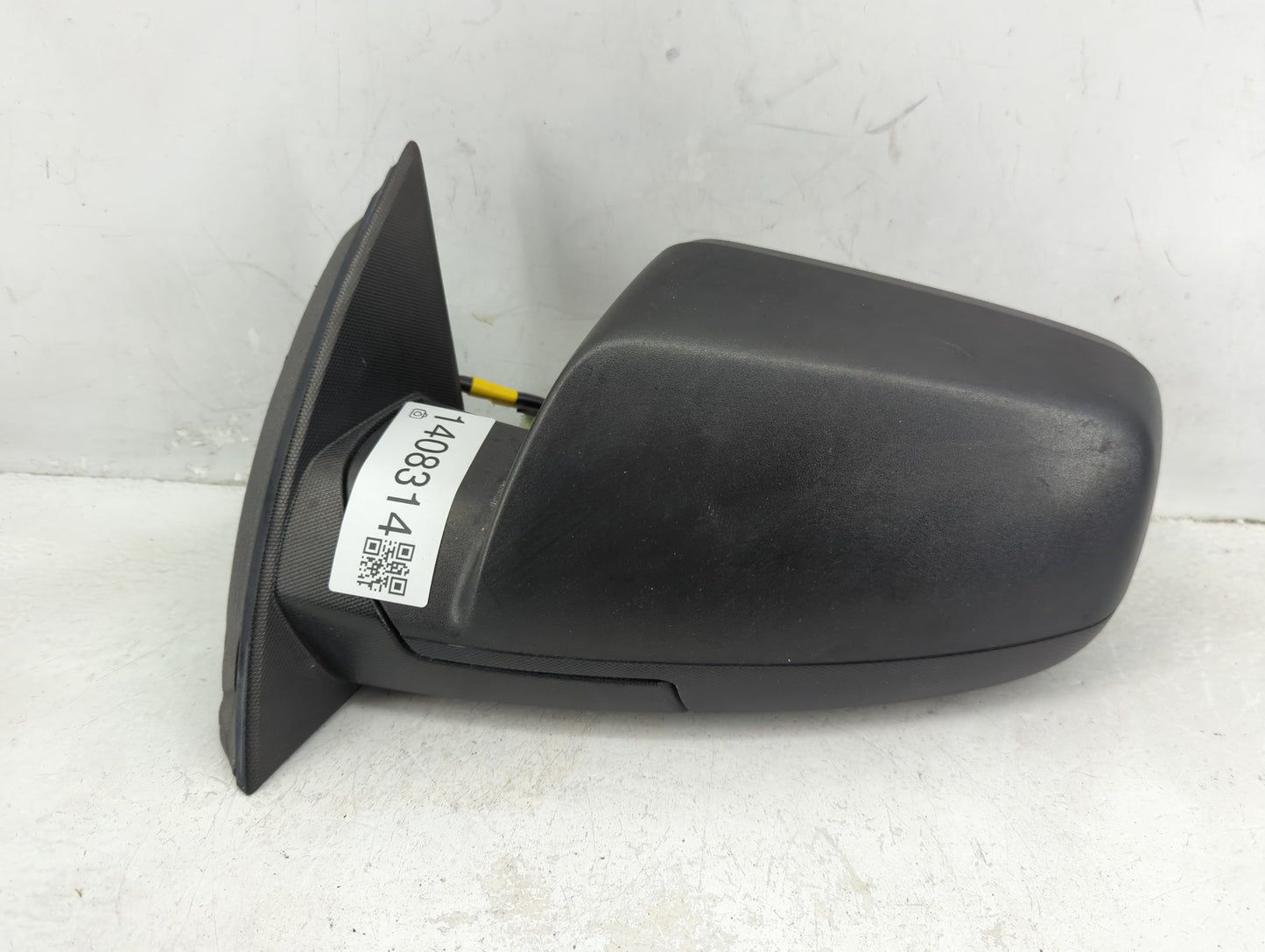 2010-2011 Chevrolet Equinox Driver Side View Mirror - Left Door Mirror OEM Used - Oemusedautoparts1.com