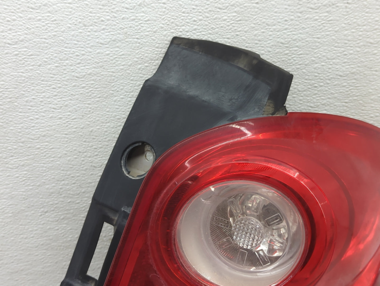2010-2015 Chevrolet Equinox Tail Light Assembly Passenger Right OEM Fits Fits 2010 2011 2012 2013 2014 2015 OEM Used Auto Pa