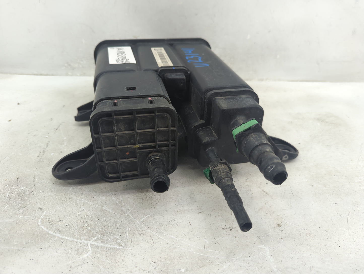 2011 Chevrolet Equinox Fuel Vapor Charcoal Canister 1410588 - Oemusedautoparts1.com
