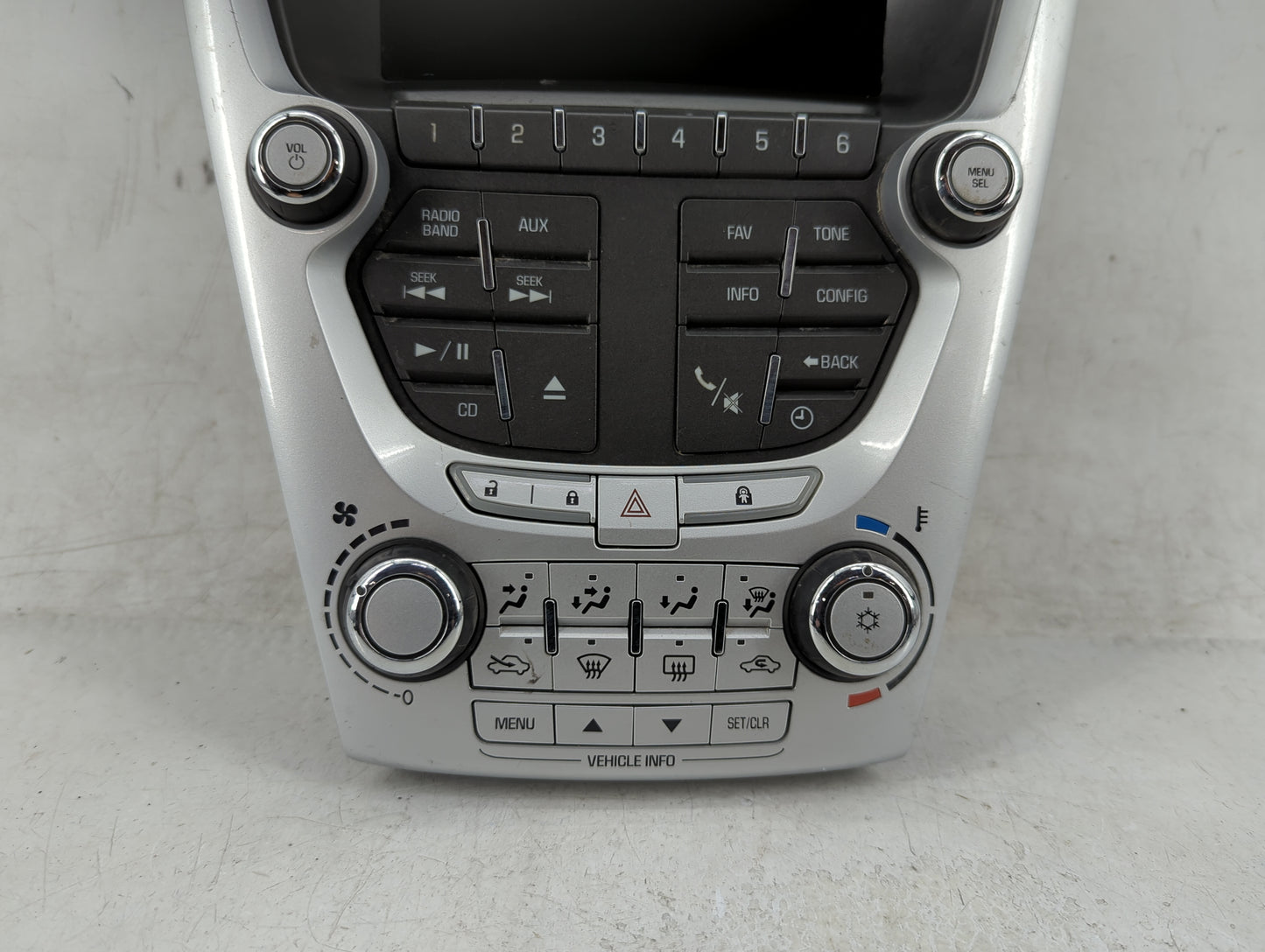 2010-2011 Chevrolet Equinox Radio AM FM Cd Player Receiver Replacement P/N:22766834 Fits Fits 2010 2011 OEM Used Auto Parts 