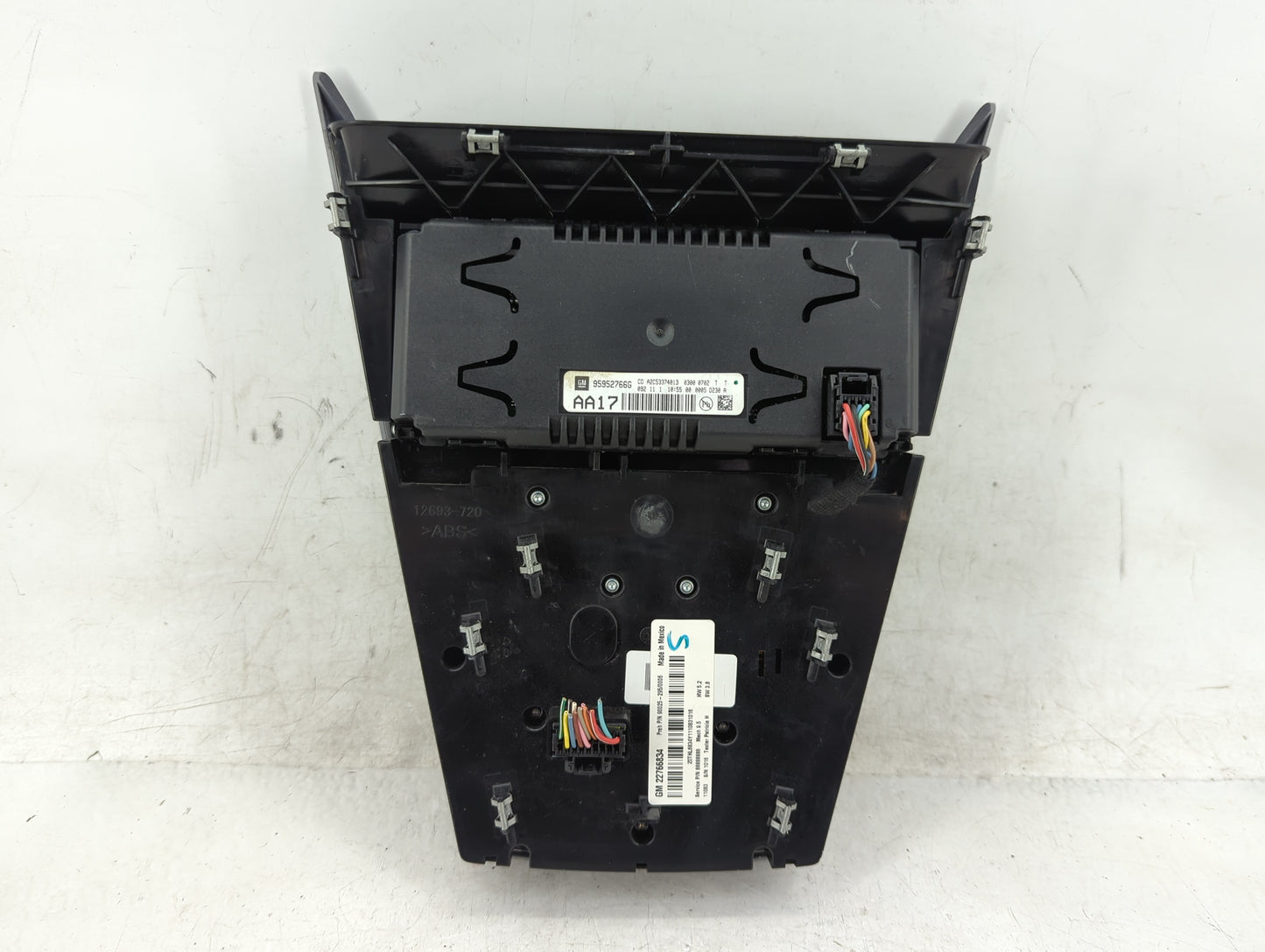 2010-2011 Chevrolet Equinox Radio AM FM Cd Player Receiver Replacement P/N:22766834 Fits Fits 2010 2011 OEM Used Auto Parts 