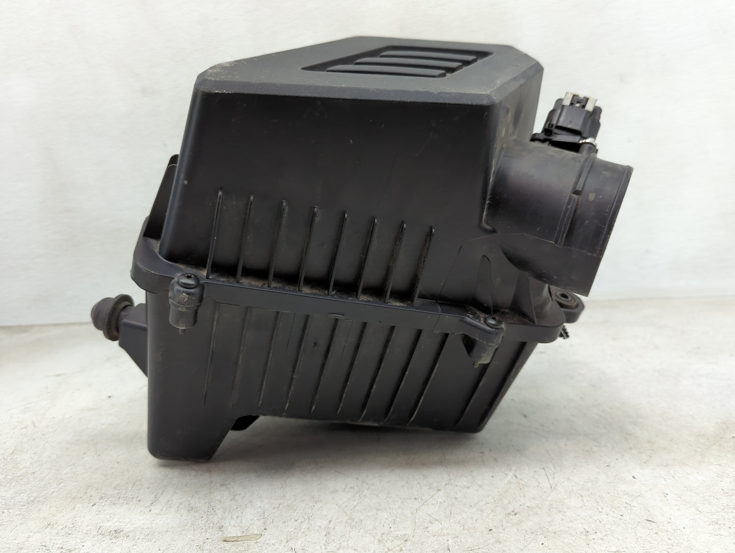 2010-2011 Chevrolet Equinox Air Cleaner Intake-duct Hose Tube - Oemusedautoparts1.com