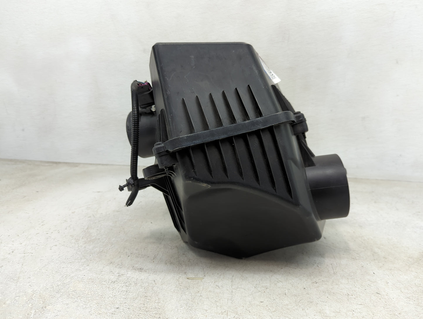 2010-2011 Chevrolet Equinox Air Cleaner Intake-duct Hose Tube - Oemusedautoparts1.com