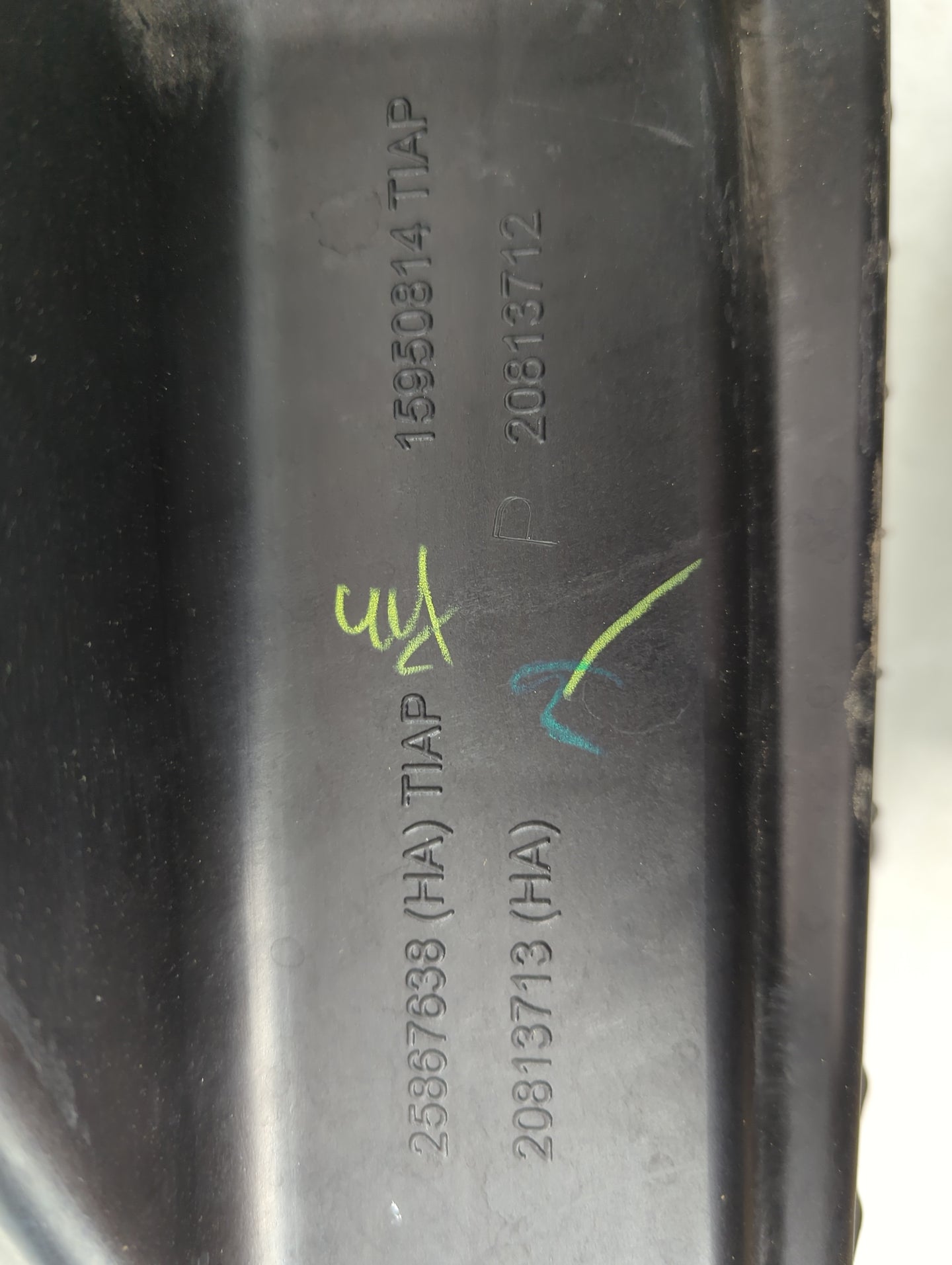 2010-2011 Chevrolet Equinox Air Cleaner Intake-duct Hose Tube - Oemusedautoparts1.com