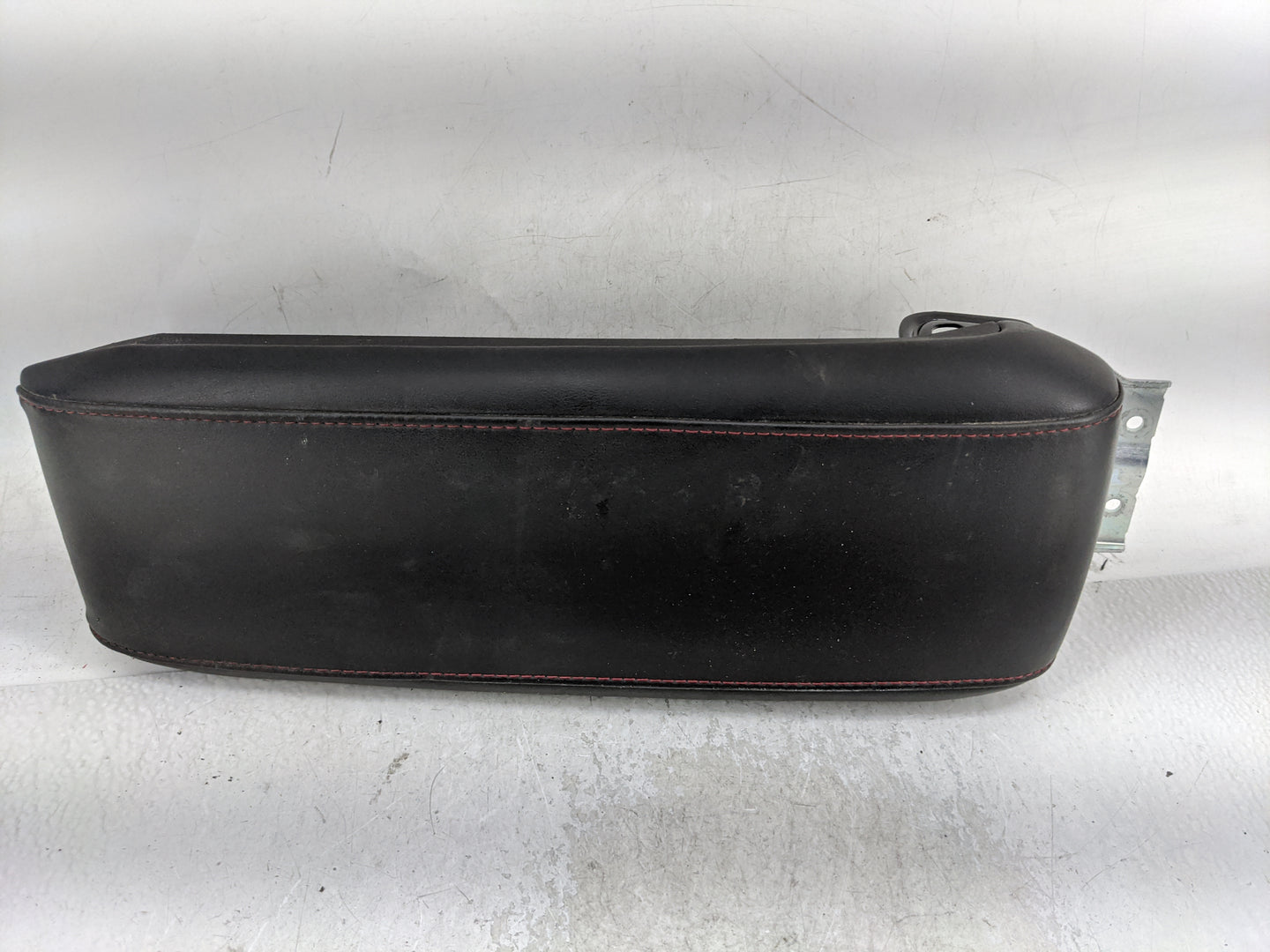 2011 Chevrolet Equinox Center Console Armrest Cover Lid Fits OEM Used Auto Parts - Oemusedautoparts1.com
